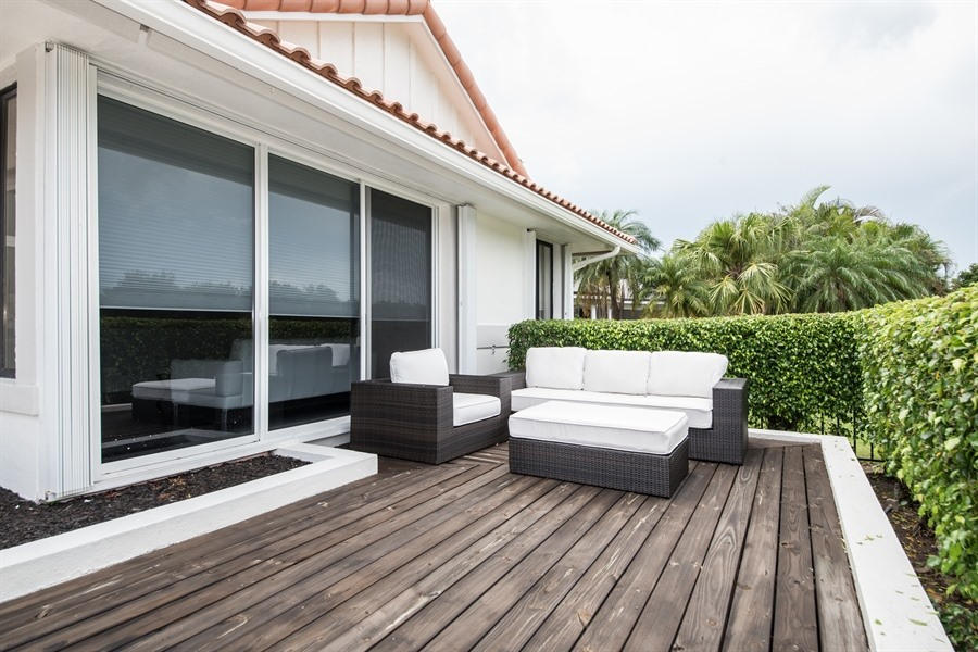7256 Mandarin Drive Boca Raton, FL 33433 - Photo 15 of 18 15_7256MandarinDr_66_Deck_LowRes