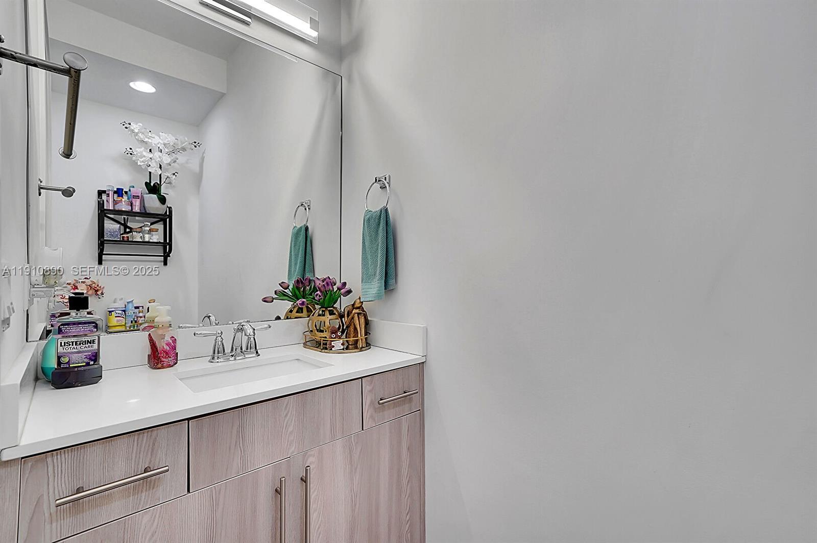 140 South E 7th Way Pompano Beach, FL 33060 - Photo 18 of 40