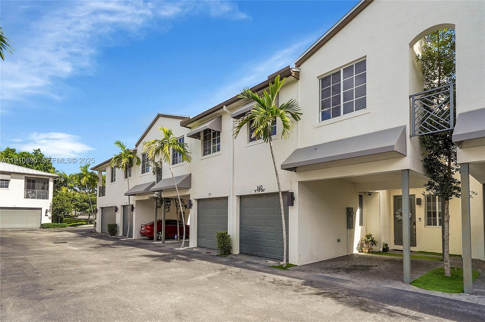 140 South E 7th Way Pompano Beach, FL 33060 - Photo 3 of 40