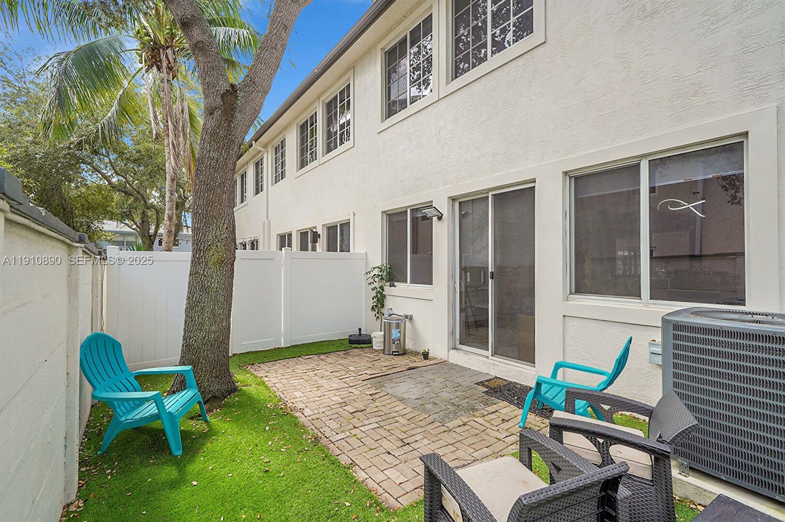 140 South E 7th Way Pompano Beach, FL 33060 - Photo 34 of 40