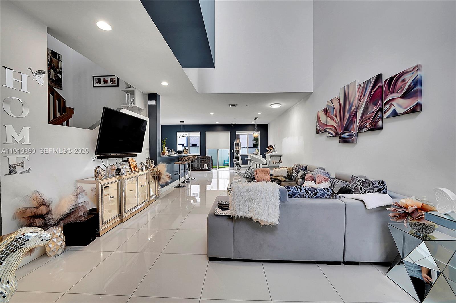 140 South E 7th Way Pompano Beach, FL 33060 - Photo 5 of 40