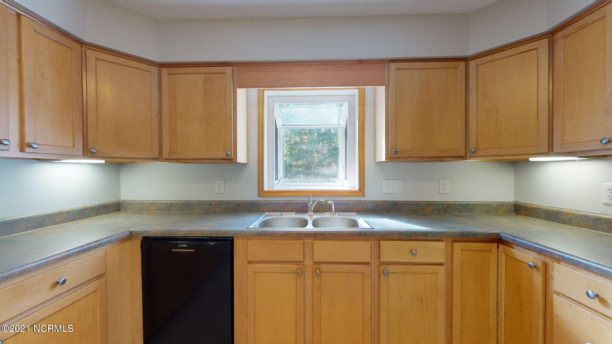 805 Fields Road New Bern, NC 28560 - Photo 8 of 44 25-web-or-mls-805-Fields-Rd-New-Bern-NC-