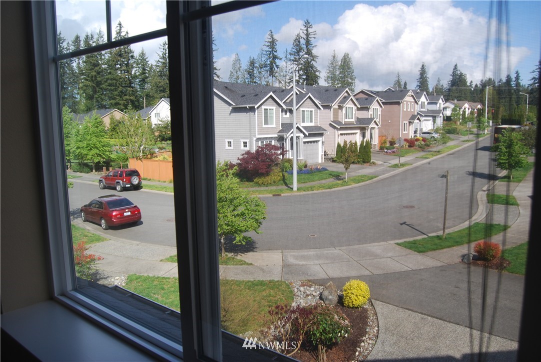 1622 170th Place Southeast Bothell, WA 98012 - Photo 12 of 17 Gallery Image 12