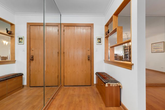 9242 Gross Point Road, Unit 407 Skokie, IL 60077 - Photo 17 of 23 Gallery Image 17