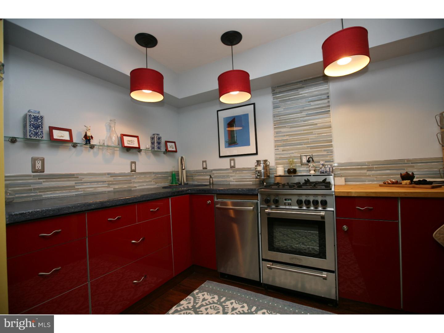1908 Rodman Street, Unit 1 Philadelphia, PA 19146 - Photo 4 of 21 Gallery Image 4