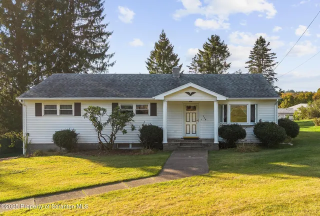 $300,000 | 119 Leach Hill Road, Clarks Summit, PA 18411