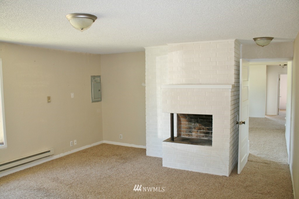 23204 Jordan Road Arlington, WA 98223 - Photo 7 of 19 Gallery Image 7
