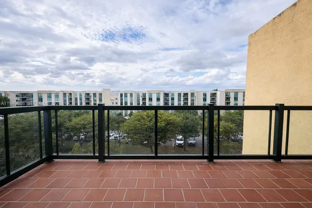 $2,000 | 11800 Southwest 18th Street, Unit 5144, Miami, FL 33175