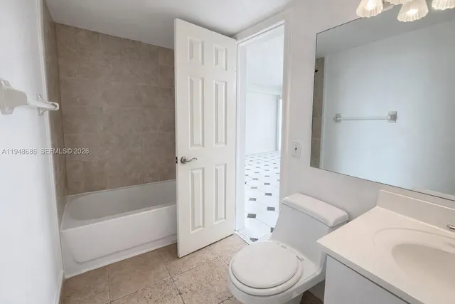 $2,000 | 11800 Southwest 18th Street, Unit 5144, Miami, FL 33175