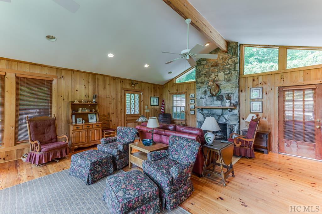 191 Sequoyah Ridge Road Highlands, NC 28741 - Photo 9 of 43 Gallery Image 9