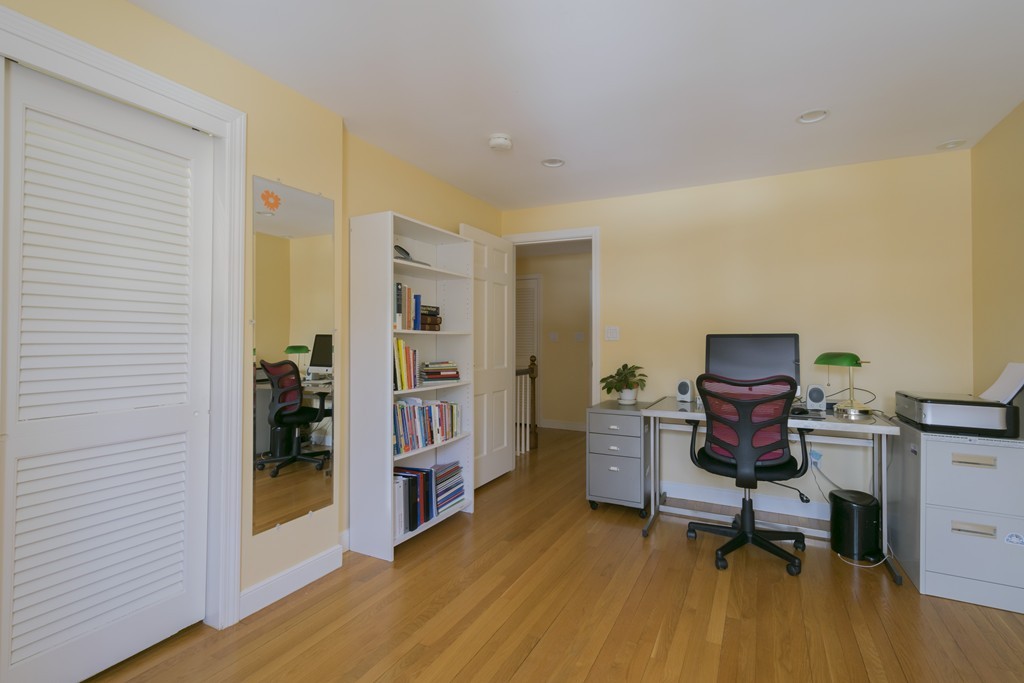 124 Kendall Road Lexington, MA 02421 - Photo 25 of 30 a workspace with furniture and wooden floor