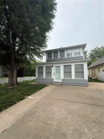 $275,000 | 1701 Main Street, Lexington, MO 64067
