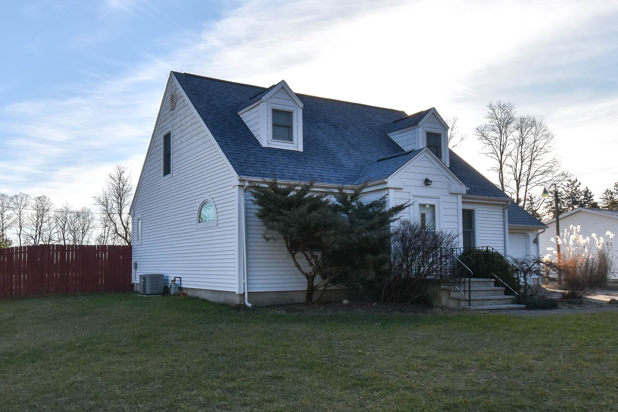 205 3rd Street Howe, IN 46746 - Photo 3 of 32 Gallery Image 3