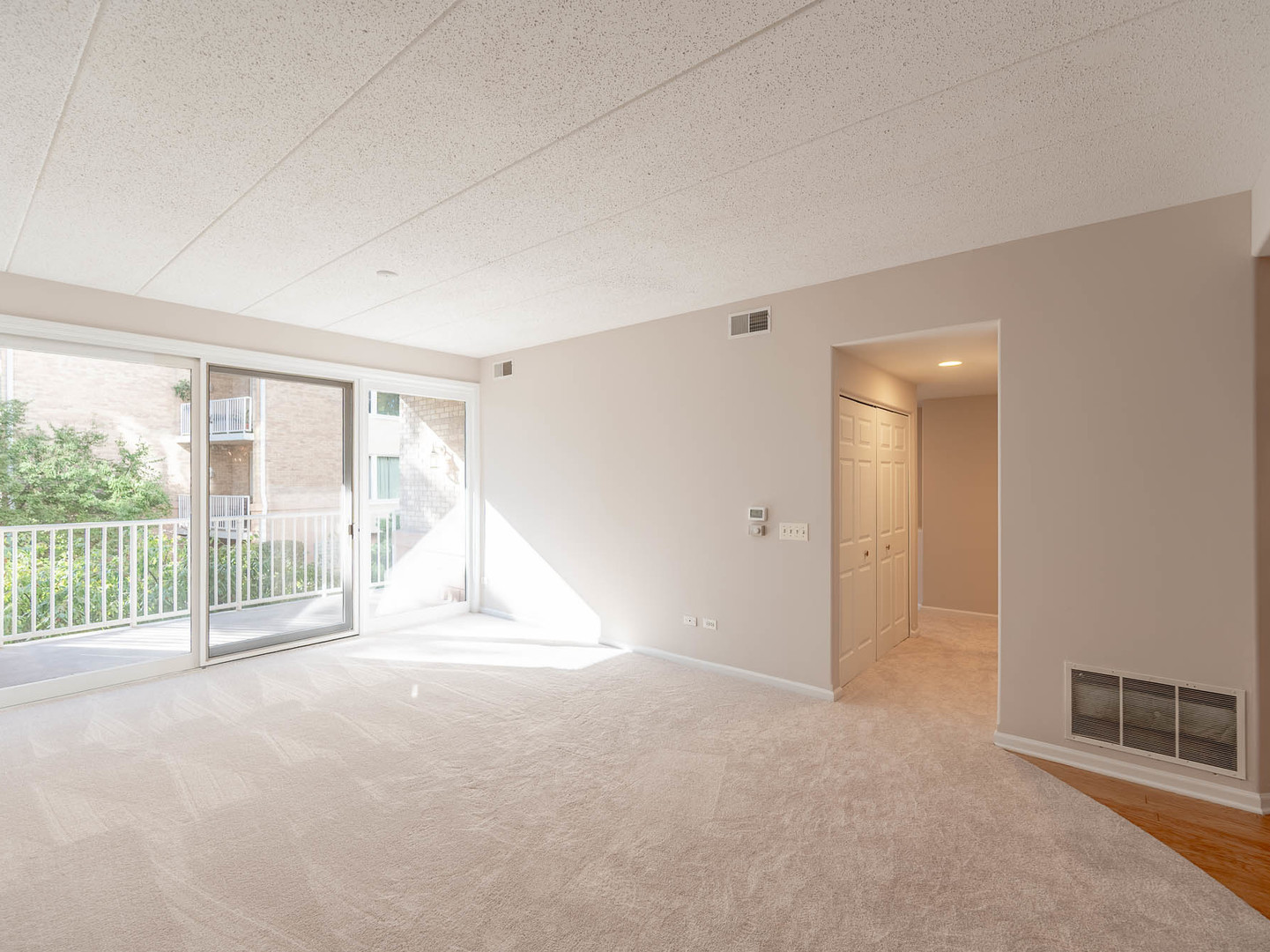 1715 Pavilion Way, Unit 205 Park Ridge, IL 60068 - Photo 2 of 14