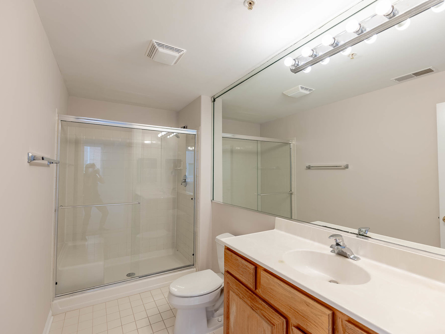 1715 Pavilion Way, Unit 205 Park Ridge, IL 60068 - Photo 8 of 14