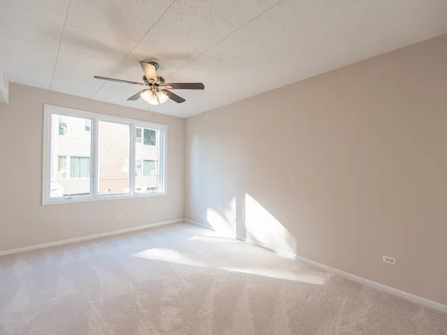 $329,900 | 1715 Pavilion Way, Unit 205, Park Ridge, IL 60068