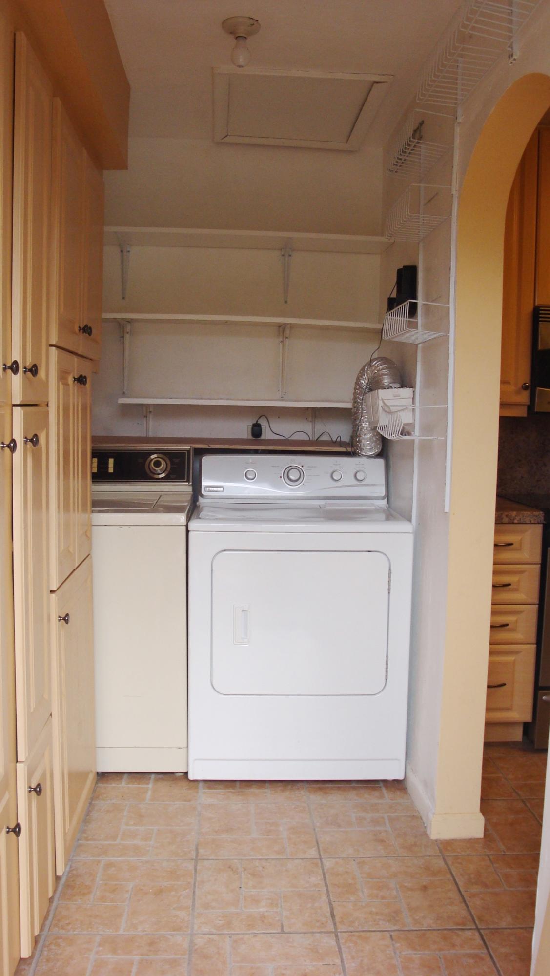 201 Newcastle Street Boca Raton, FL 33487 - Photo 19 of 35 Laundry Romm with Extensive Cabinetry!