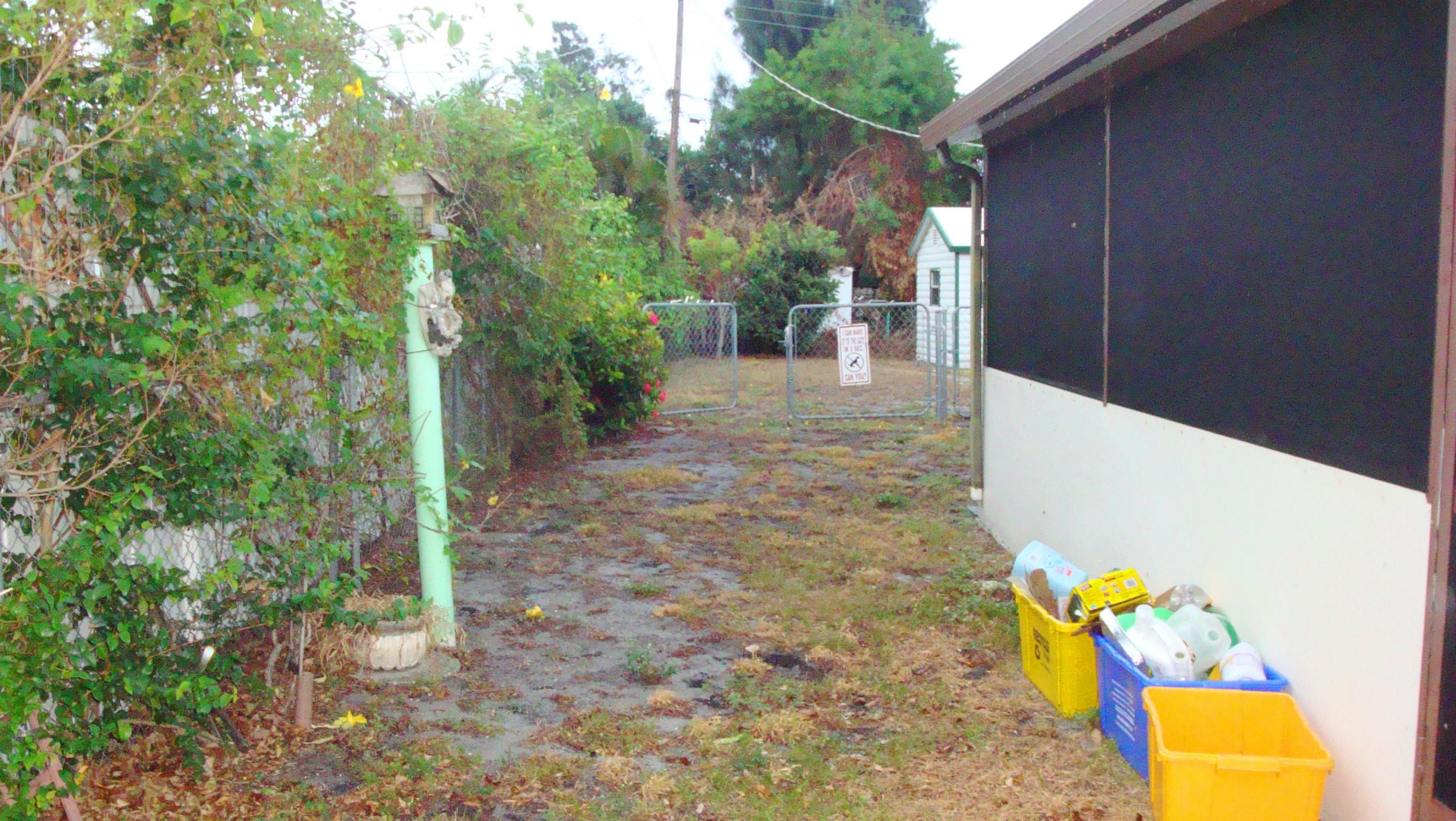 201 Newcastle Street Boca Raton, FL 33487 - Photo 24 of 35 West Side Yard!