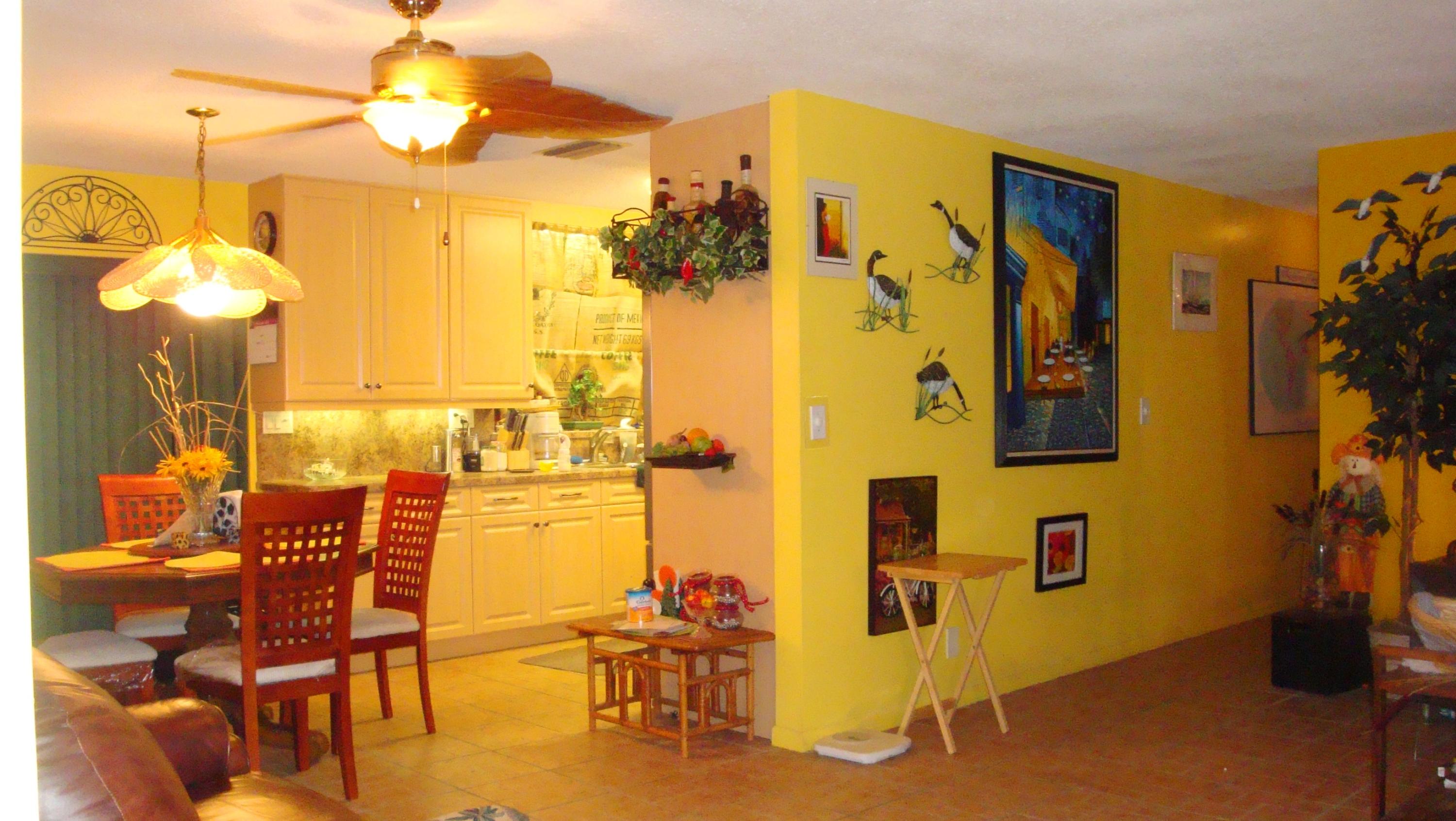 201 Newcastle Street Boca Raton, FL 33487 - Photo 8 of 35 Dining Living Area!