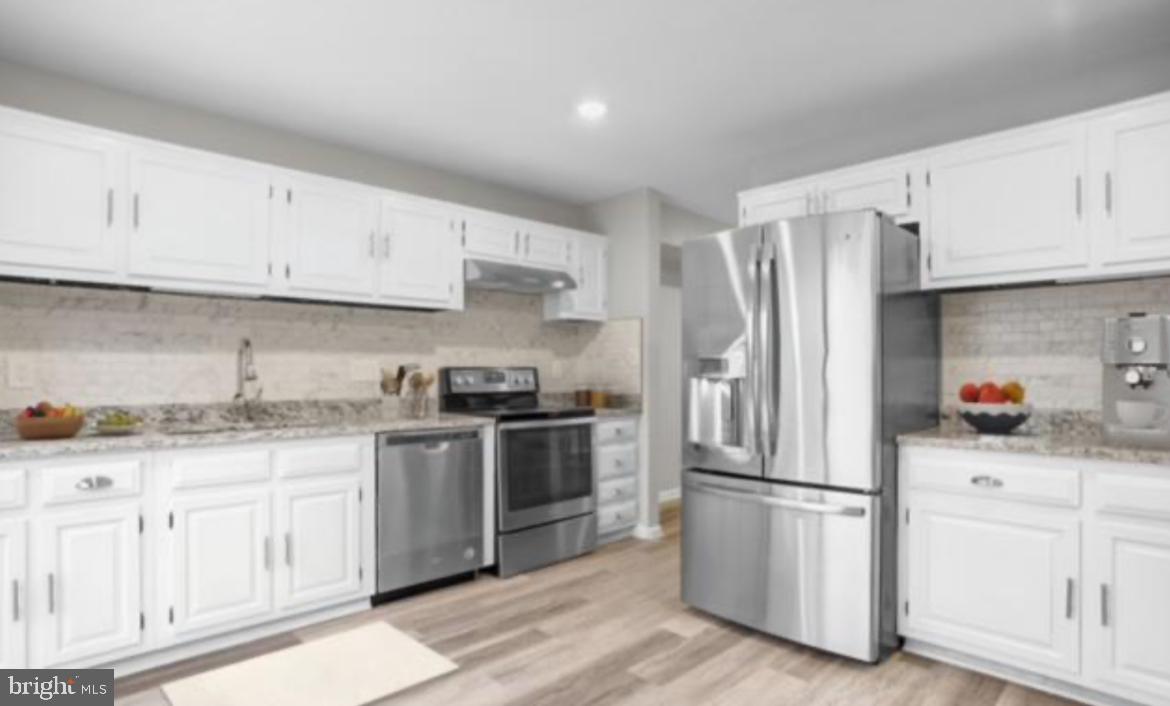 80 Wedge Lane Reading, PA 19607 - Photo 3 of 17