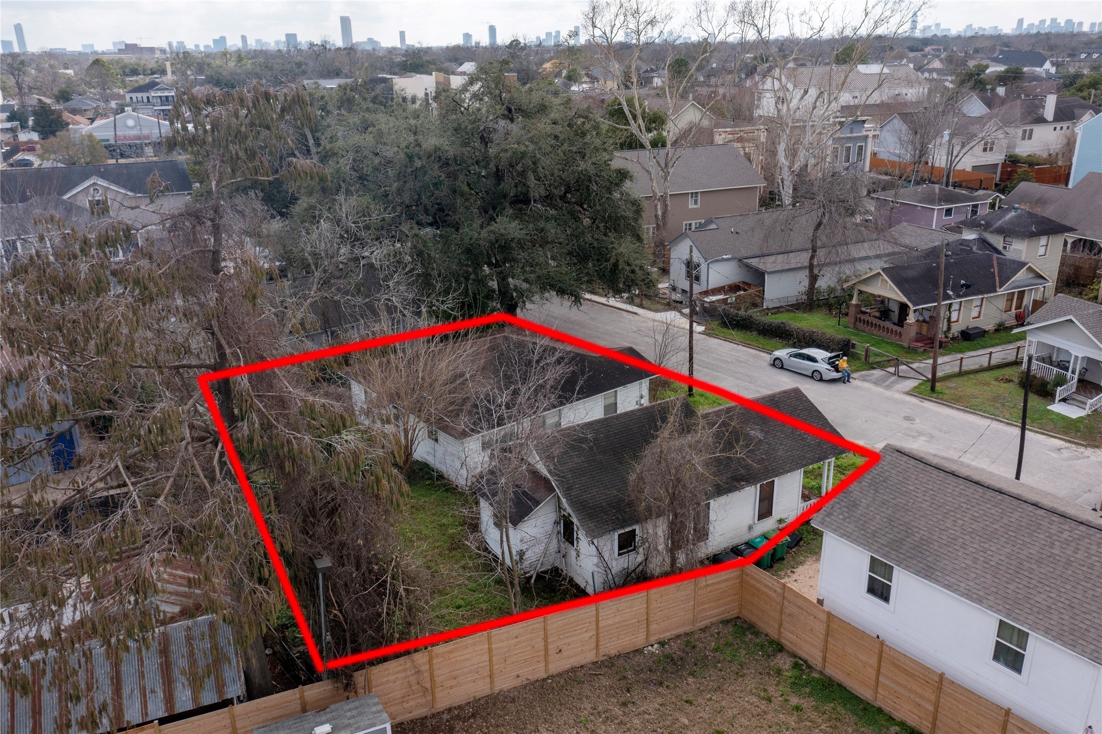 2014 Sheldon Street Houston, TX 77008 - Photo 2 of 12 a flag is sitting on the side of a road