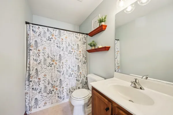$425,000 | 39222 North Ogden Lane, Beach Park, IL 60083