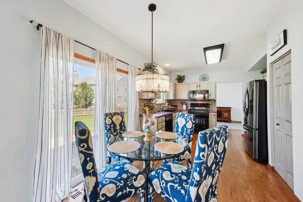$425,000 | 39222 North Ogden Lane, Beach Park, IL 60083