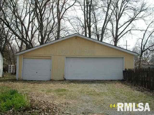 801 Old Fairfield Road Mount Vernon, IL 62864 - Photo 2 of 8