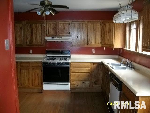 801 Old Fairfield Road Mount Vernon, IL 62864 - Photo 5 of 8