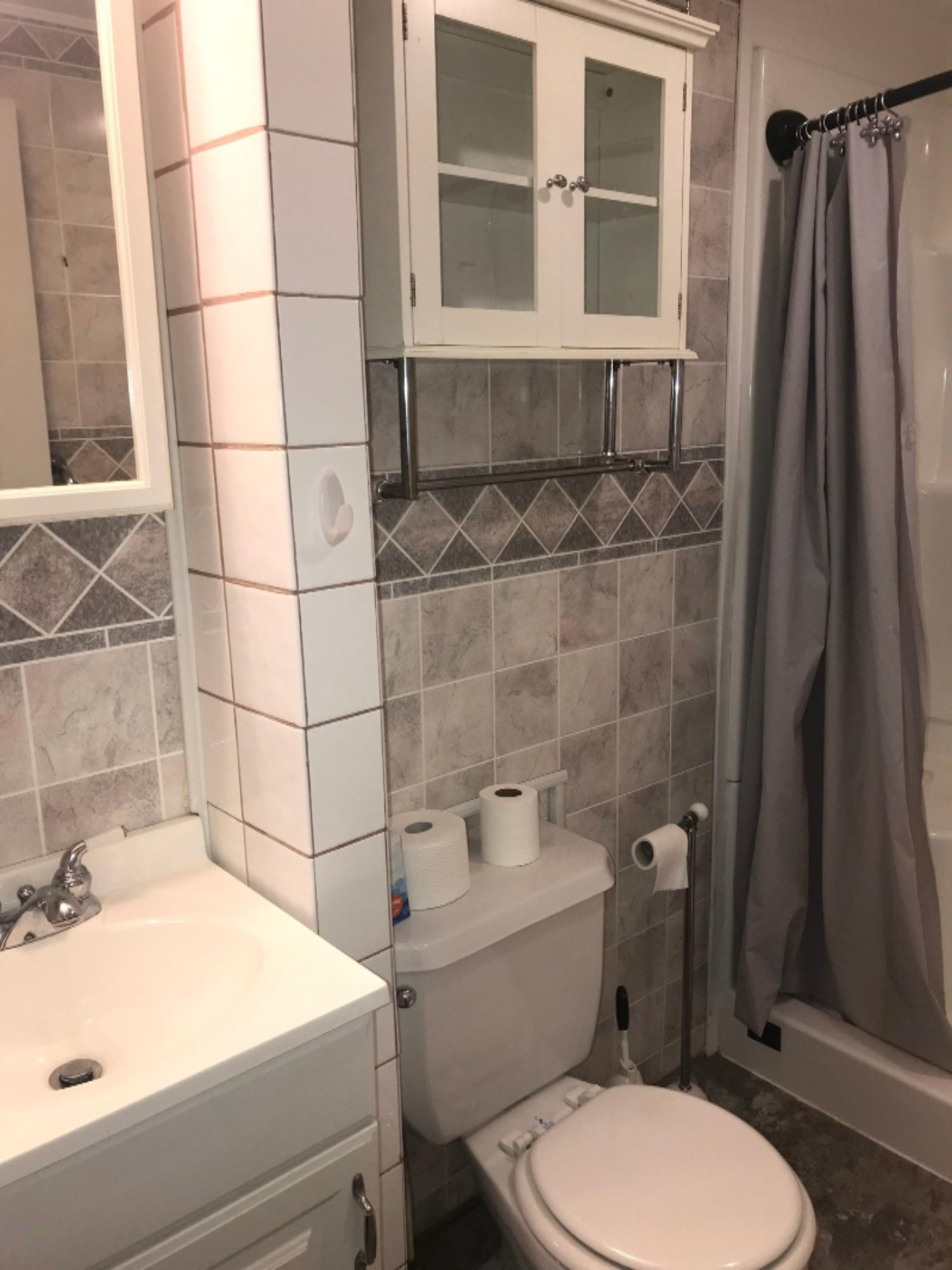 4140 Whitehall Road Muskegon, MI 49445 - Photo 8 of 16 bathroom view 2