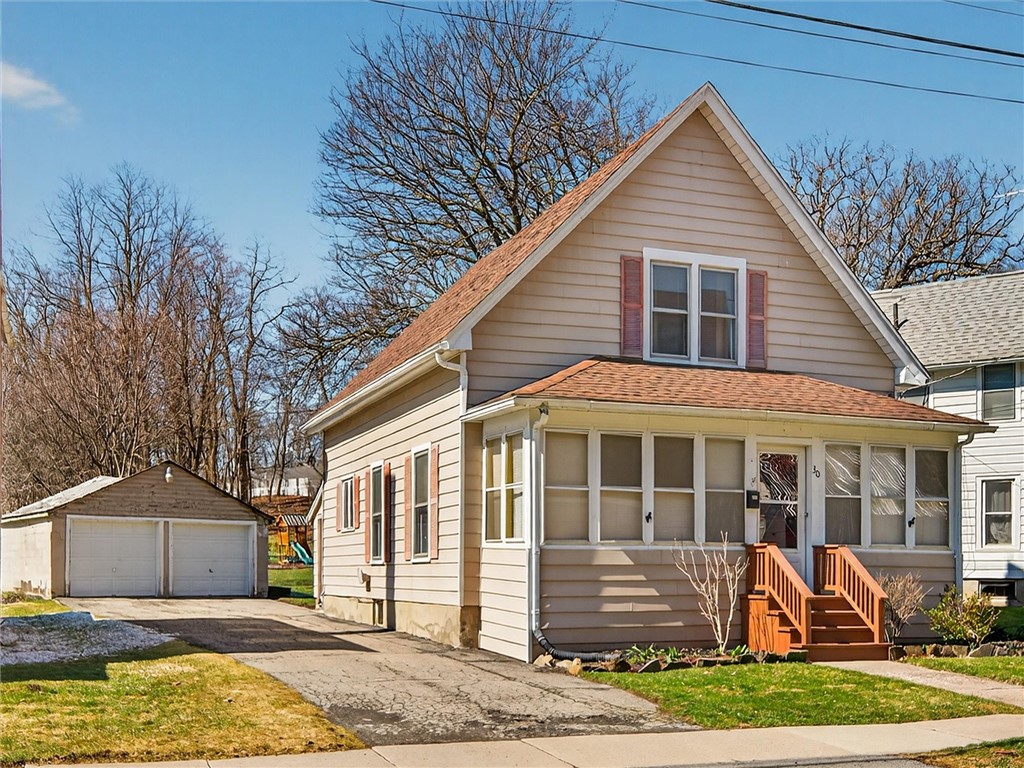 30 Elm Street Perry, NY 14530 - Photo 2 of 25