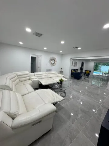 $790,000 | 632 Las Palmas Park, Boynton Beach, FL 33435