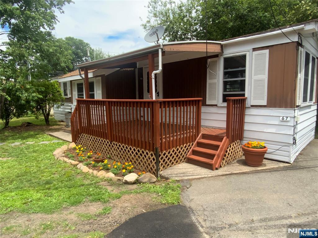 600-67 Pulis Mahwah, NJ 07430 - Photo 3 of 15