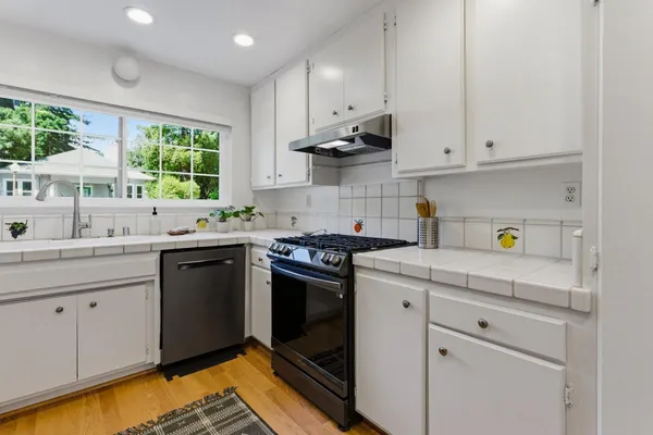 $1,195,000 | 331 Walnut Avenue, Santa Cruz, CA 95060