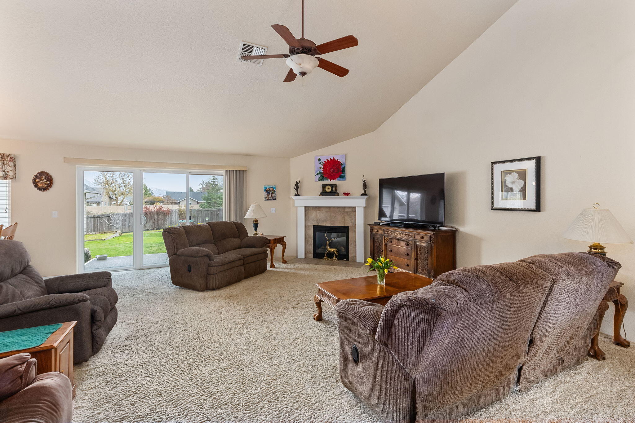 1717 Leonard Road Grants Pass, OR 97527 - Photo 13 of 31 8-web-or-mls-1717-leonard-rd