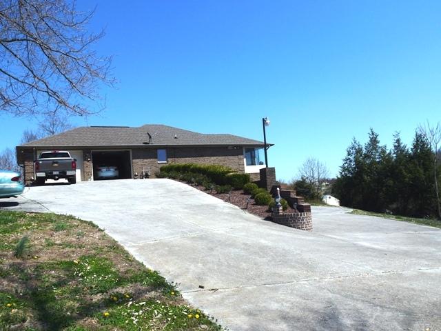 2498 Lawson Road Morristown, TN 37814 - Photo 2 of 33 008