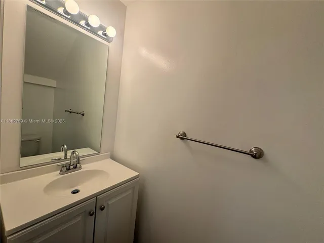 $2,600 | 5004 South Harbor Isles Drive, Unit 2402, Dania Beach, FL 33312