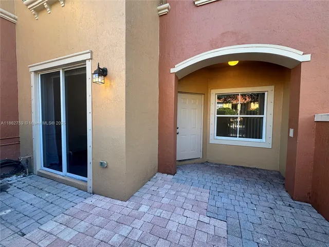 $2,600 | 5004 South Harbor Isles Drive, Unit 2402, Dania Beach, FL 33312