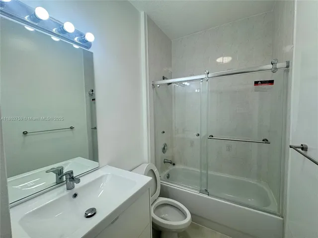 $2,600 | 5004 South Harbor Isles Drive, Unit 2402, Dania Beach, FL 33312