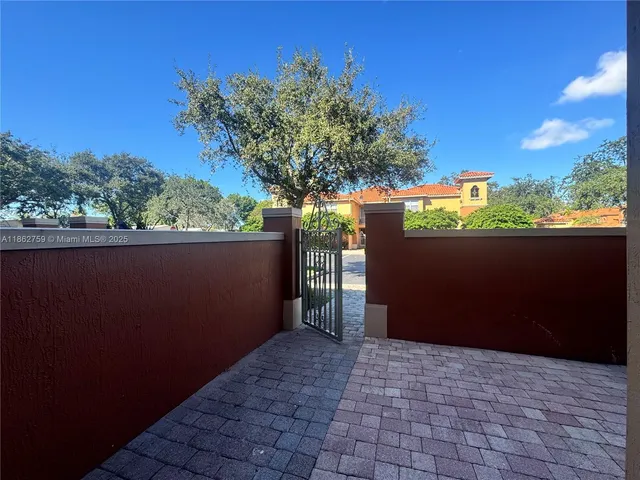 $2,600 | 5004 South Harbor Isles Drive, Unit 2402, Dania Beach, FL 33312