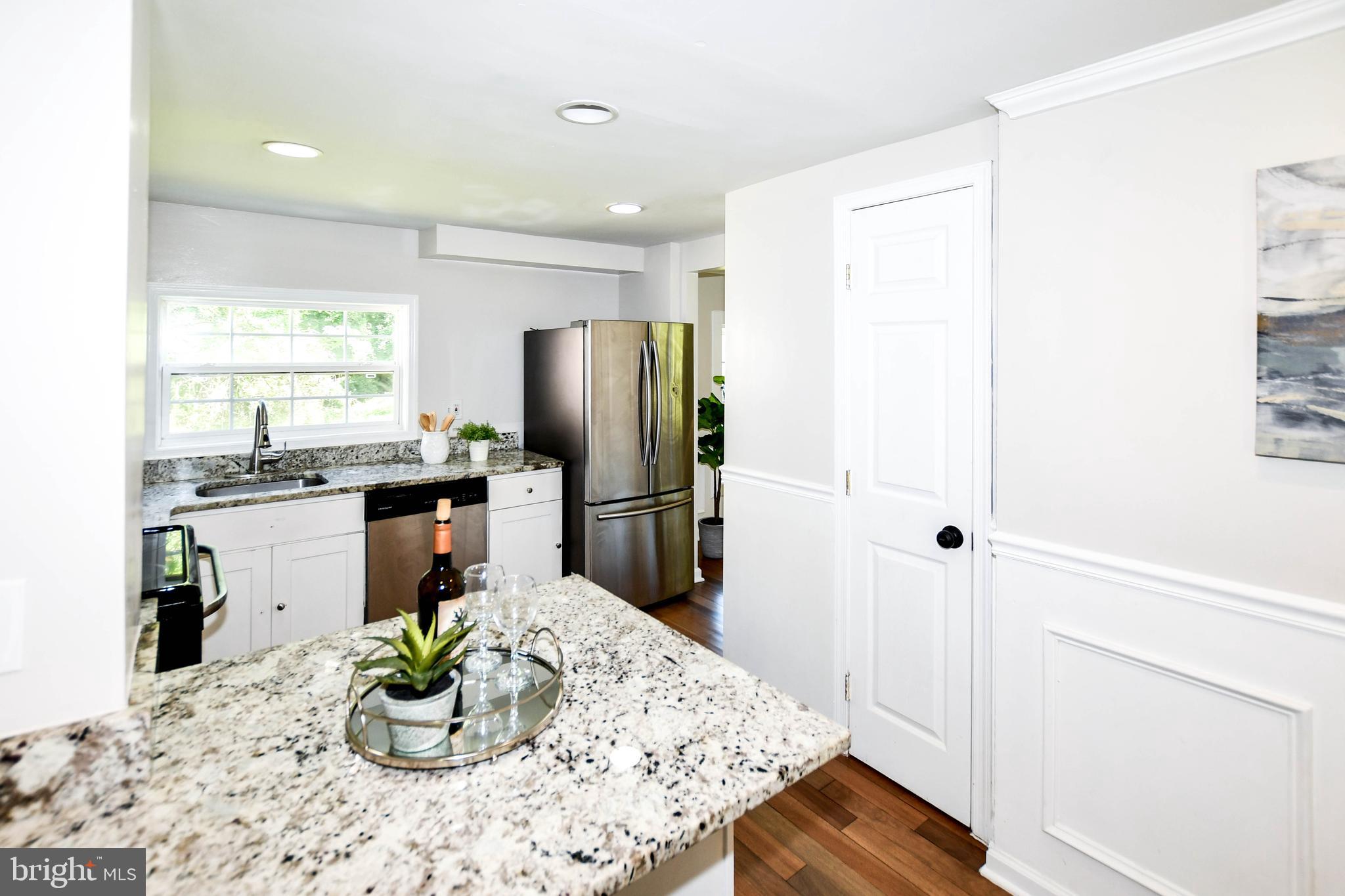 356 Forest Beach Road Annapolis, MD 21409 - Photo 17 of 49