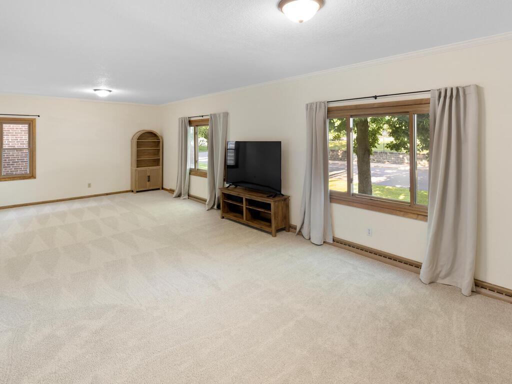 716 10th Avenue South St. Cloud, MN 56301 - Photo 15 of 60