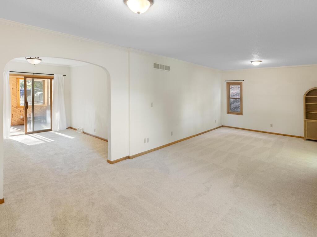 716 10th Avenue South St. Cloud, MN 56301 - Photo 19 of 60