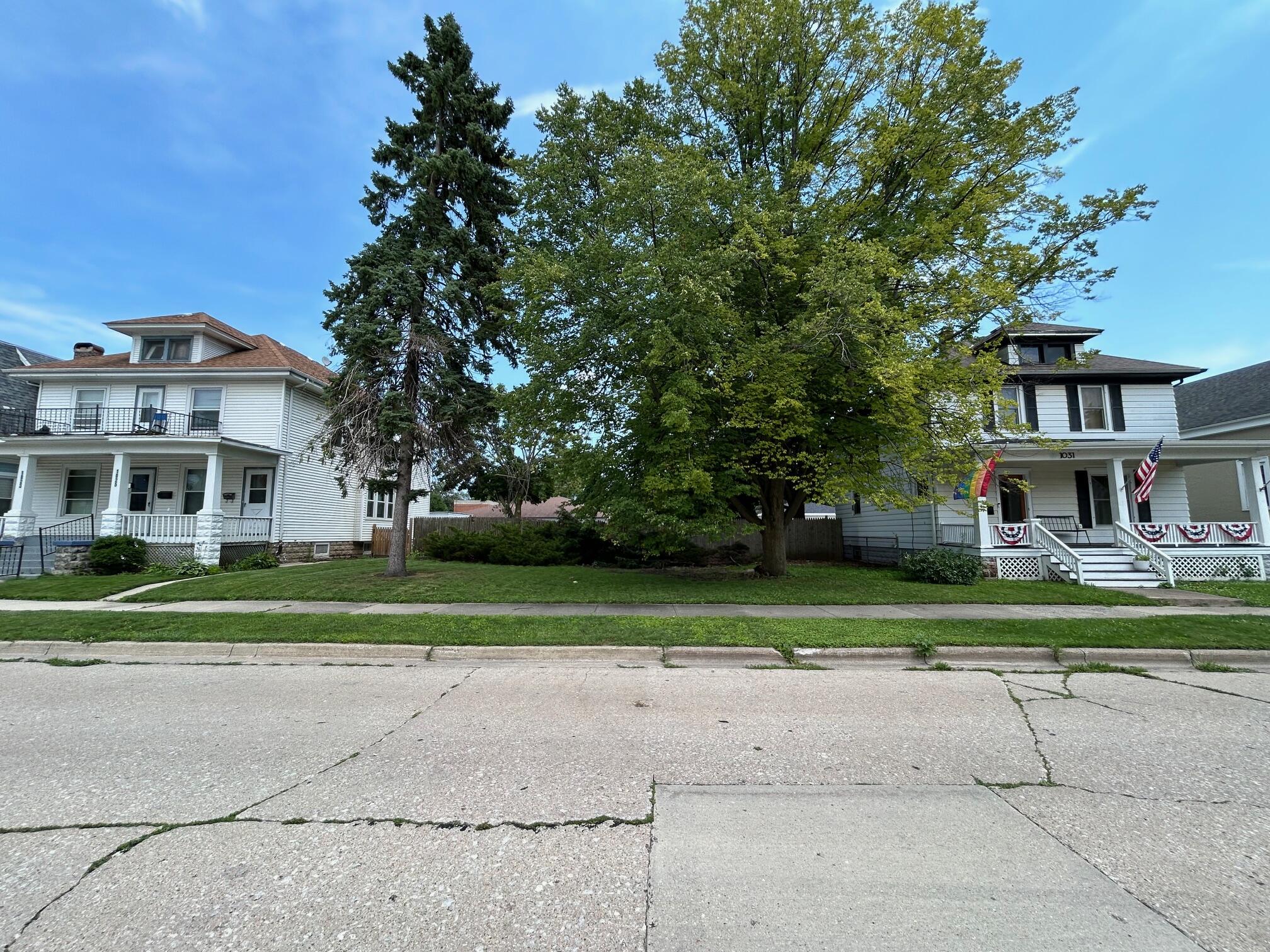 1029 Grove Avenue Racine, WI 53405 - Photo 1 of 1 Street View