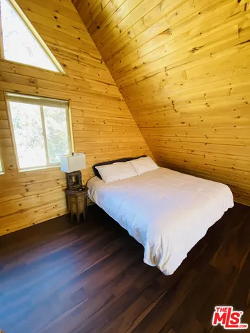 a house view with a backyard space