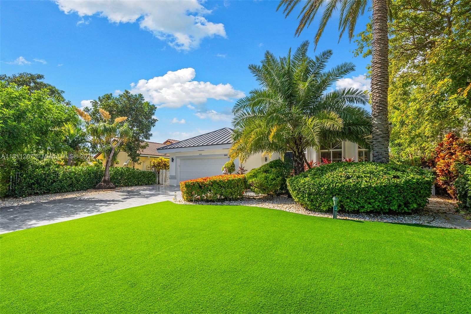 301 South Riverside Drive Pompano Beach, FL 33062 - Photo 1 of 39 Gallery Image 1