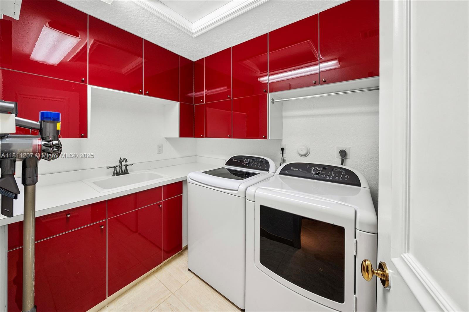 301 South Riverside Drive Pompano Beach, FL 33062 - Photo 38 of 39 Gallery Image 38