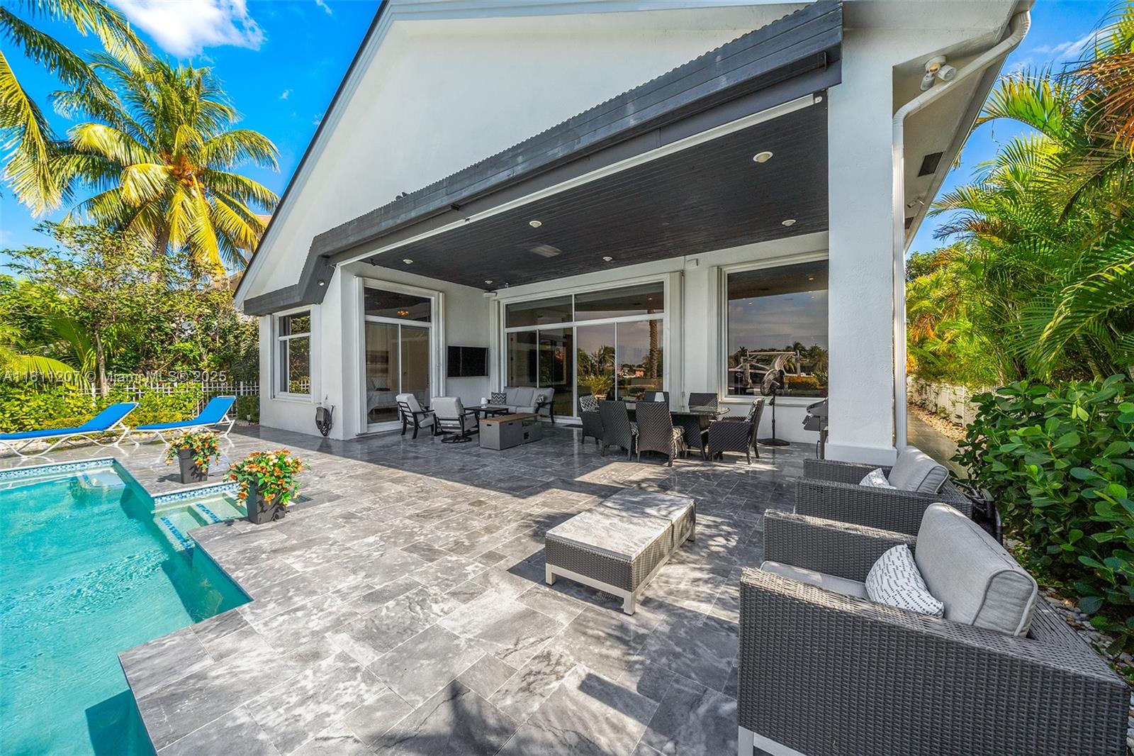 301 South Riverside Drive Pompano Beach, FL 33062 - Photo 5 of 39 Gallery Image 5