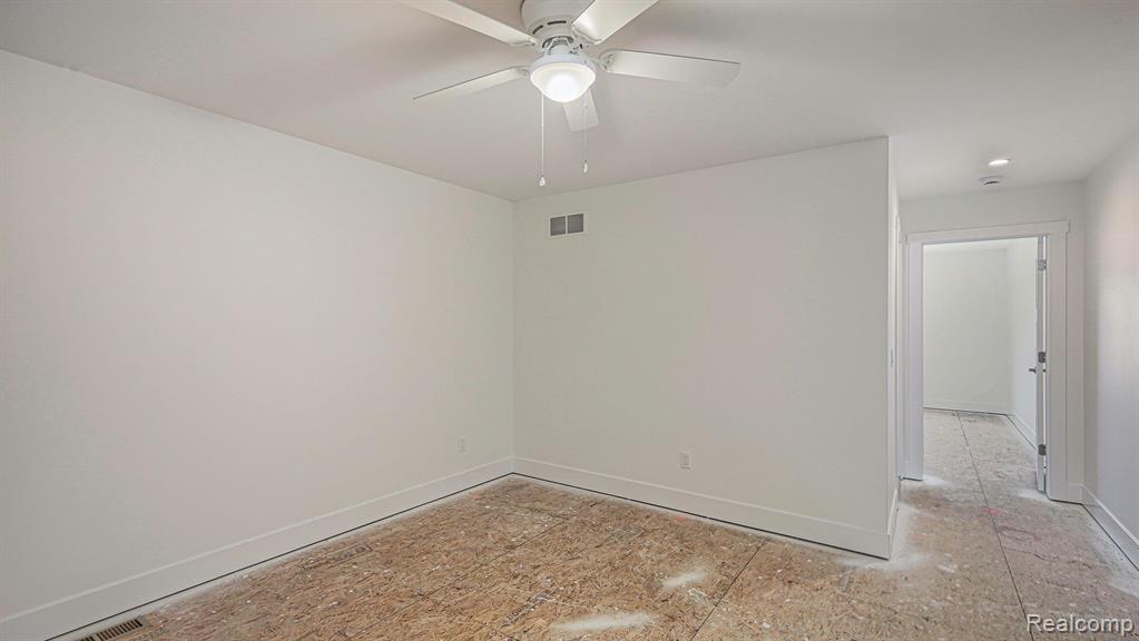 6115 Sheldon Road Rochester Hills, MI 48306 - Photo 16 of 36