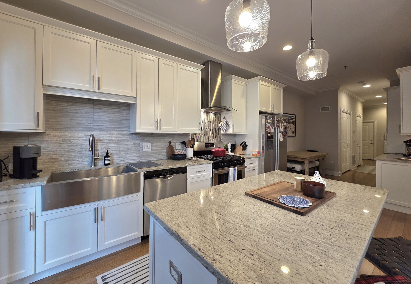 20 North Aberdeen Street, Unit 207 Chicago, IL 60607 - Photo 2 of 17